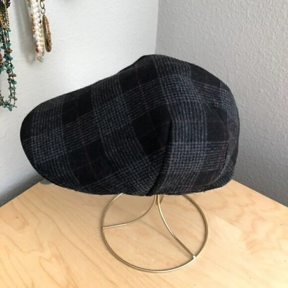 Original Weatherproof Wool Flat Cabbie Newboy Cap Women's size S Black Plaid